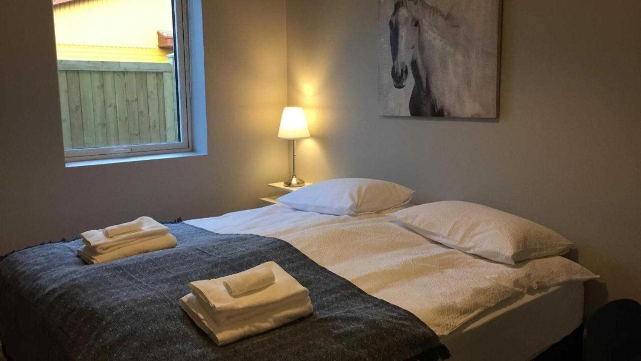Reykjadalur Guesthouse Гвераґерді Екстер'єр фото